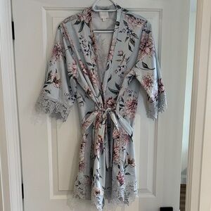 Le Rose Floral Lace Trim Robe - Blue and Pink